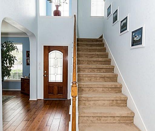 3rd image of 5010 Meadow Dawn Ct