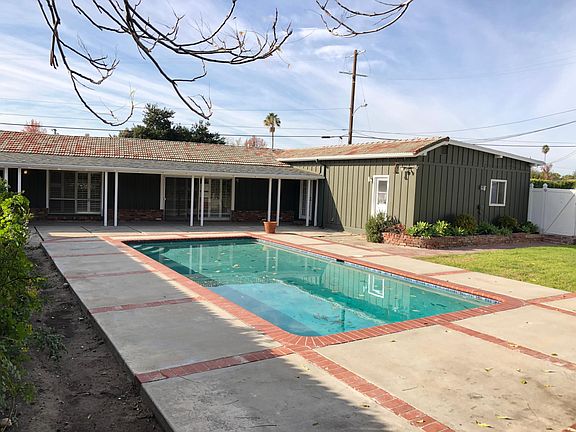 4th image of 7798 Varna Ave
