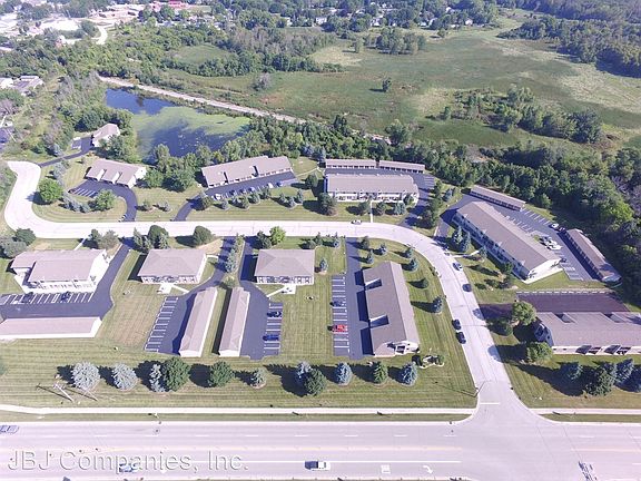 4th image of W153N11326 Montgomery Dr APT 2