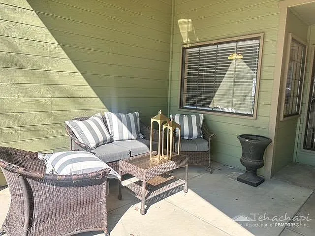 30121 Caddy Ln — Photo 2