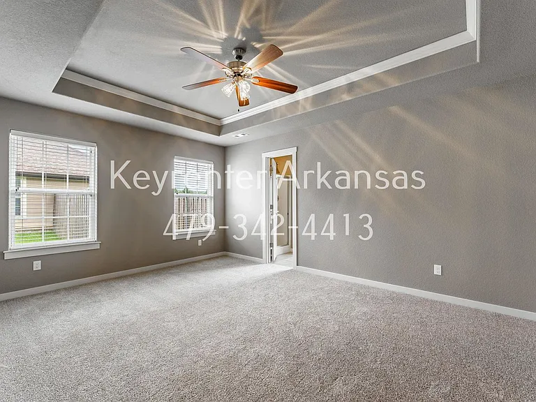 3757 Deerhurst St — Photo 10