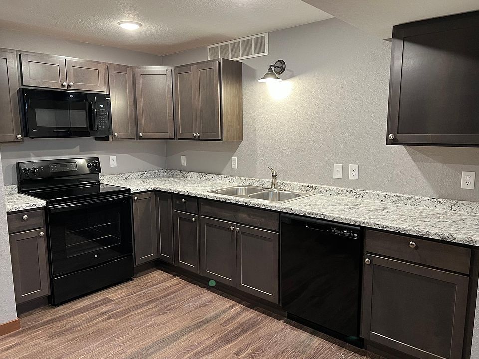 1st image of 112 Parkway Ave #4