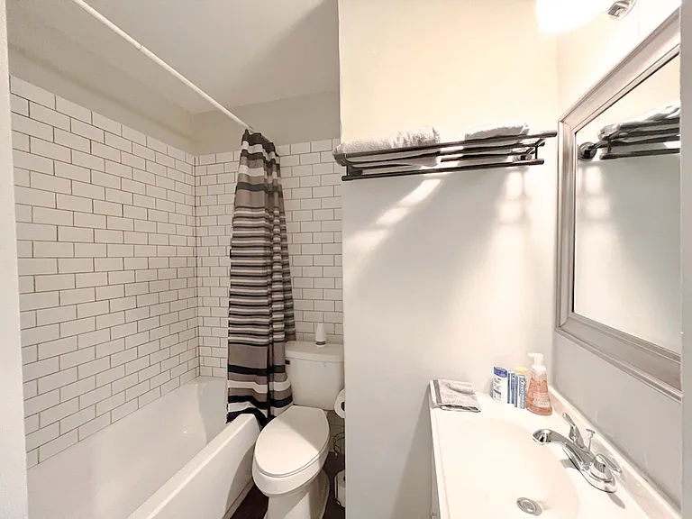 128 Stonewall St — Photo 29