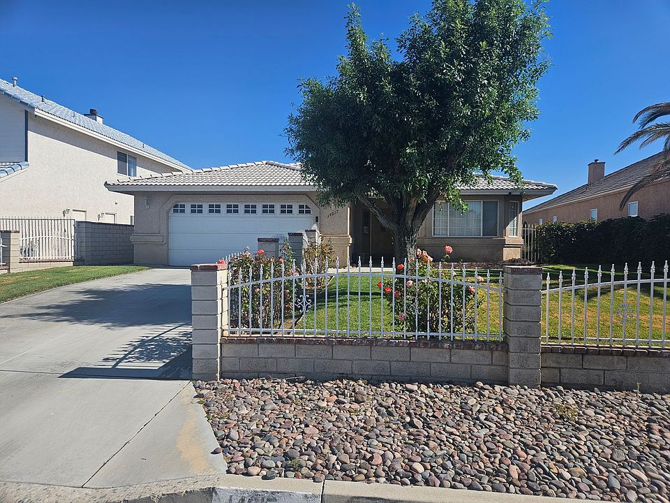 1st image of 14017 Driftwood Dr