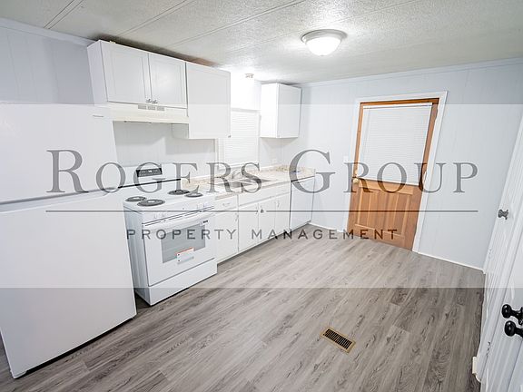 3rd image of 257 Country Acres Rd