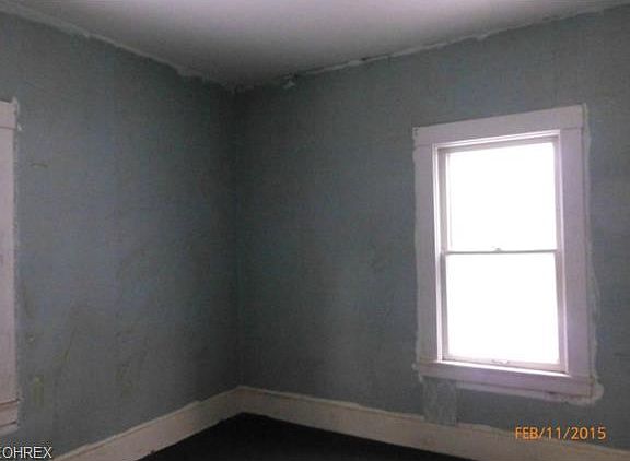 5th image of 52 E Judson Ave