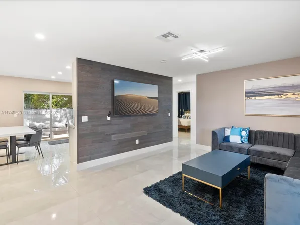 3911 SW 51st St, Fort Lauderdale, FL 33312