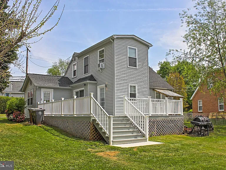 801 Gail Ave — Photo 2