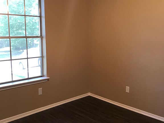 5th image of 5802 Willow Branch Dr