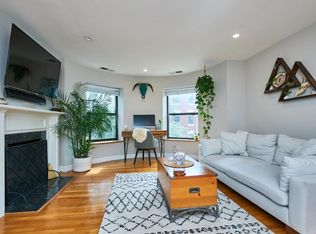 95 Gainsborough St APT 302, Boston, MA 02115