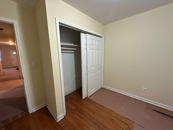 5th image of 11915 195th St #1