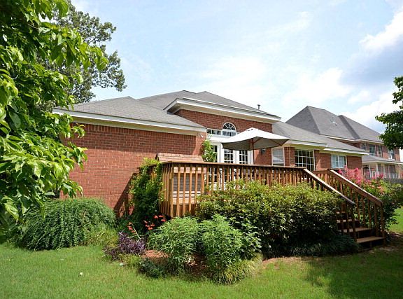 3rd image of 4966 Sussex Dr