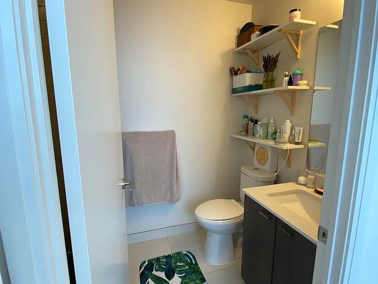 30 Roehampton Ave #2802 — Photo 6