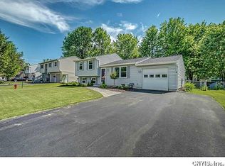4236 Inverrary Dr, Liverpool, NY 13090