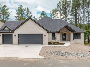 323 Maderas Dr, Hot Springs Village, AR 71909