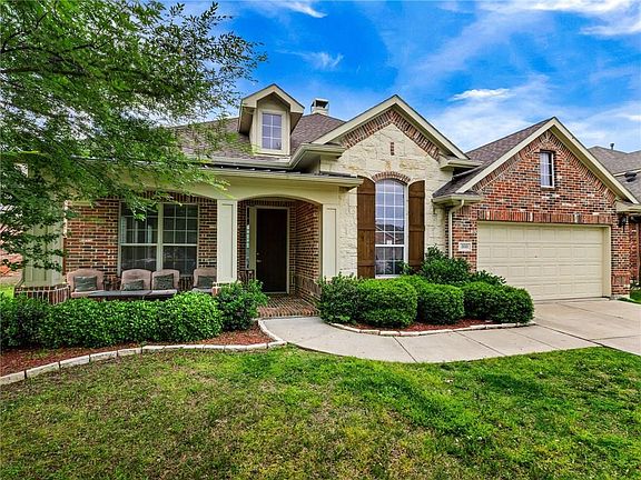 2nd image of 2532 Indian Hills Dr