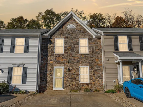 111 Park Place Dr, Morgantown, WV 26508