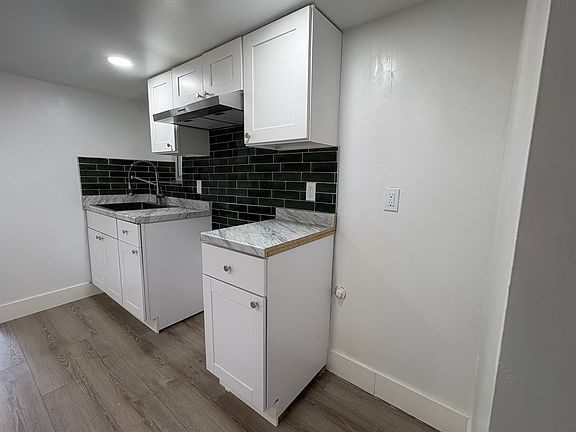 2nd image of 143 Fulton Ave #B