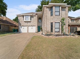 722 Ford Dr, Cedar Hill, TX 75104