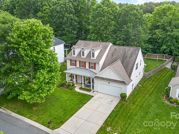 2nd image of 6127 Vinecrest Dr