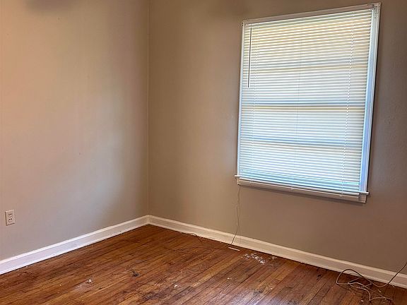 5th image of 2250 Reve Dr
