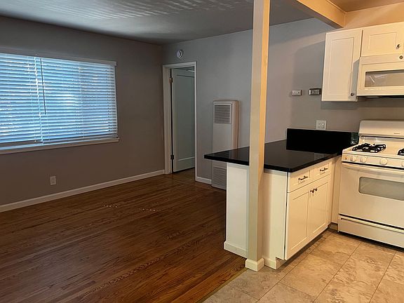 5th image of 2615 H St APT 7