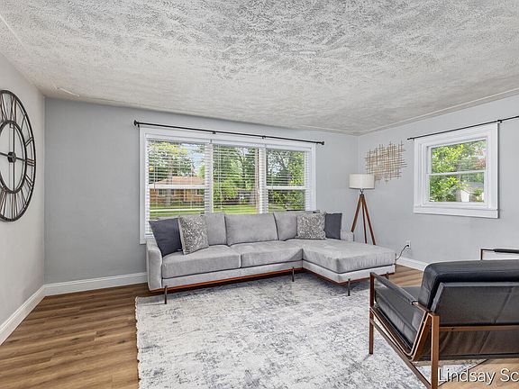 5th image of 4914 Haughey Ave SW