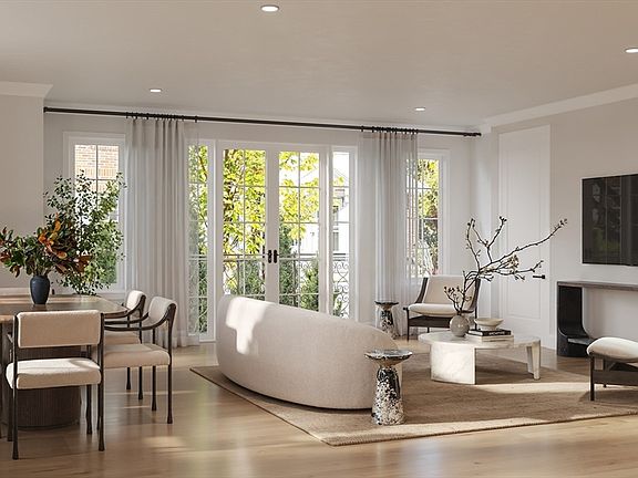 4th image of 32 Auburn St #1