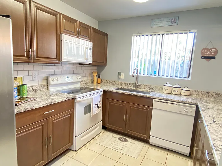 4001 Beneva Rd #319 — Photo 5