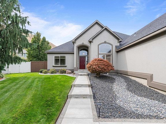 2nd image of 2295 Limar Ct