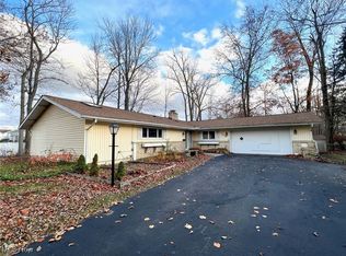 7648 Poplar Ln, Mentor, OH 44060