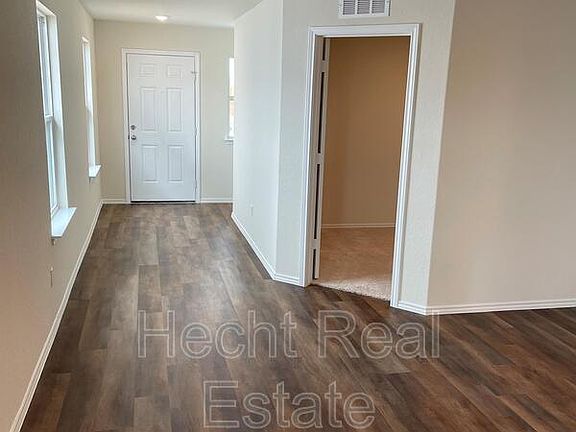 3rd image of 4146 Lily Glade Ln