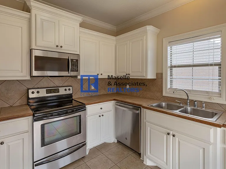 125 Mason Way — Photo 12