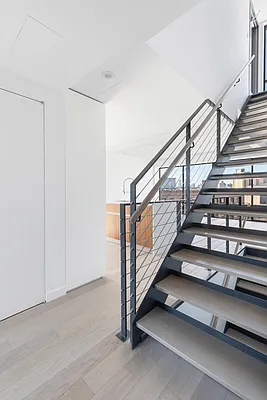 Rented by Kin | media 32