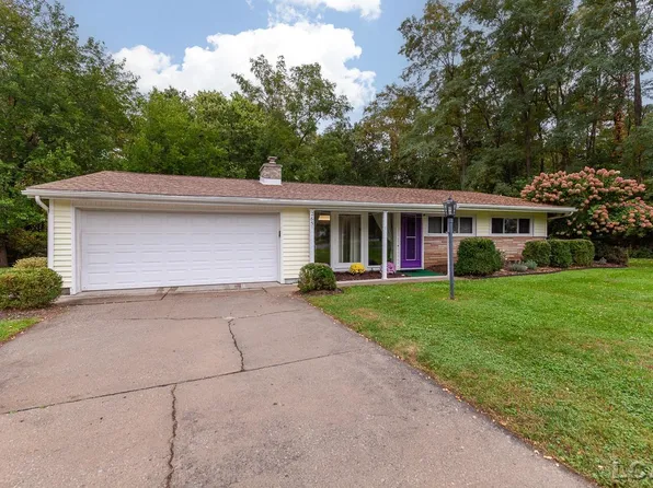 265 Oak Hill Blvd, Adrian, MI 49221