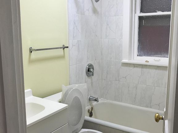 2nd image of 4329 Tholozan Ave #2