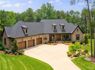 10815 Hermit Thrush Ln, Charlotte, NC 28278