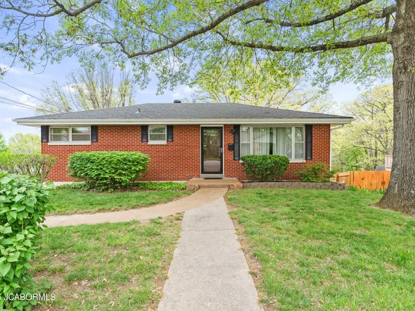 1213 Edgewood Dr, Jefferson City, MO 65109