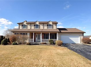 3 Chelsea Dr, Horseheads, NY 14845
