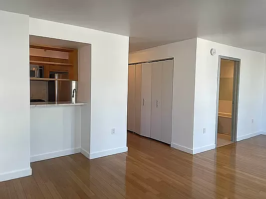 Rented by Yoon Realty Group | media 1