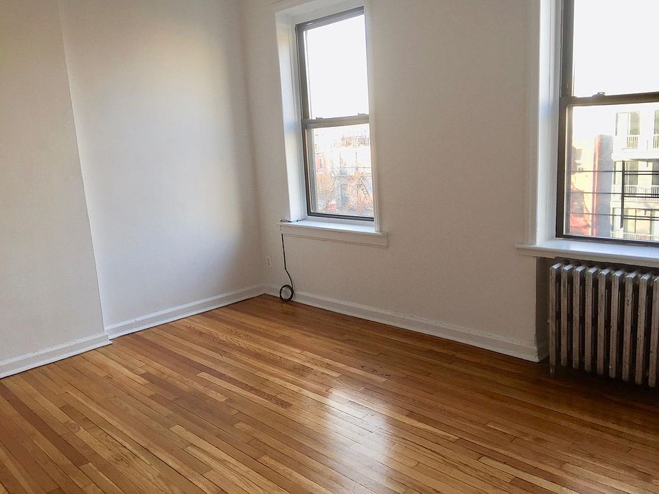 2nd image of 71 Lefferts Pl
