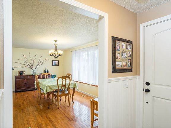 2nd image of 18136 Joy Pl