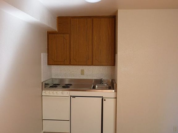 3rd image of 400 Anza St APT 105