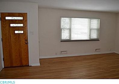 4th image of 1457 Westminster Dr