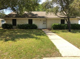 1619 Luza St, Bryan, TX 77802