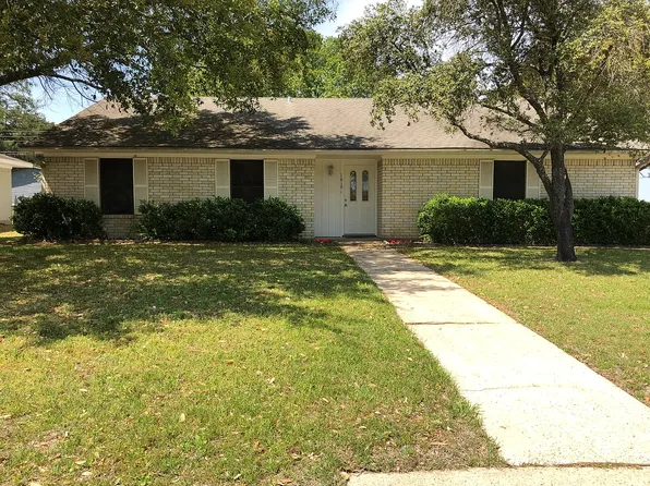 1619 Luza St, Bryan, TX 77802