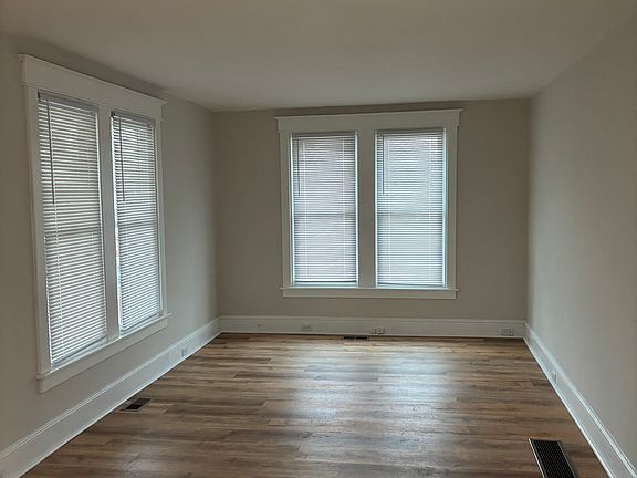 4th image of 2 Yale Ave