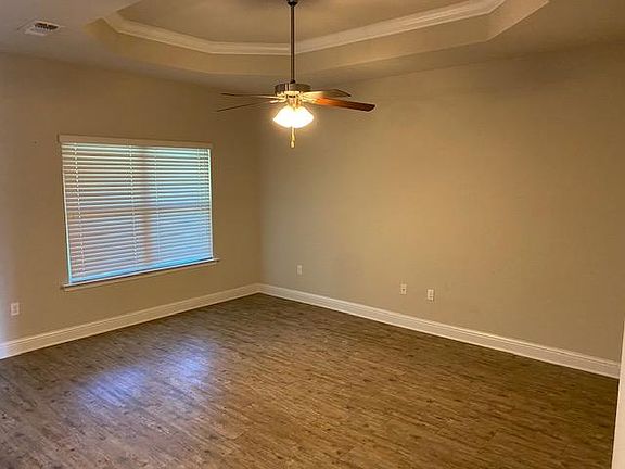 4th image of 3905 River Trace Dr