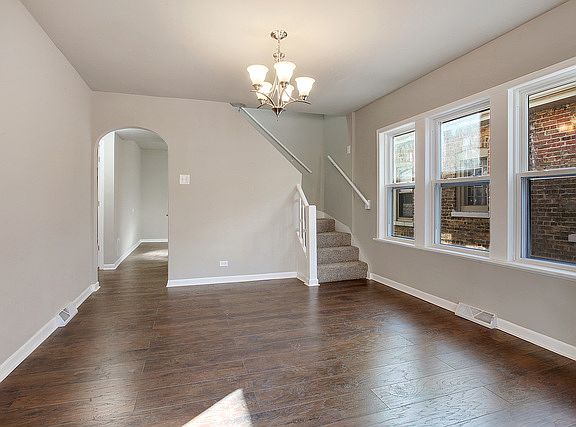 4th image of 1123 N 6th Ave