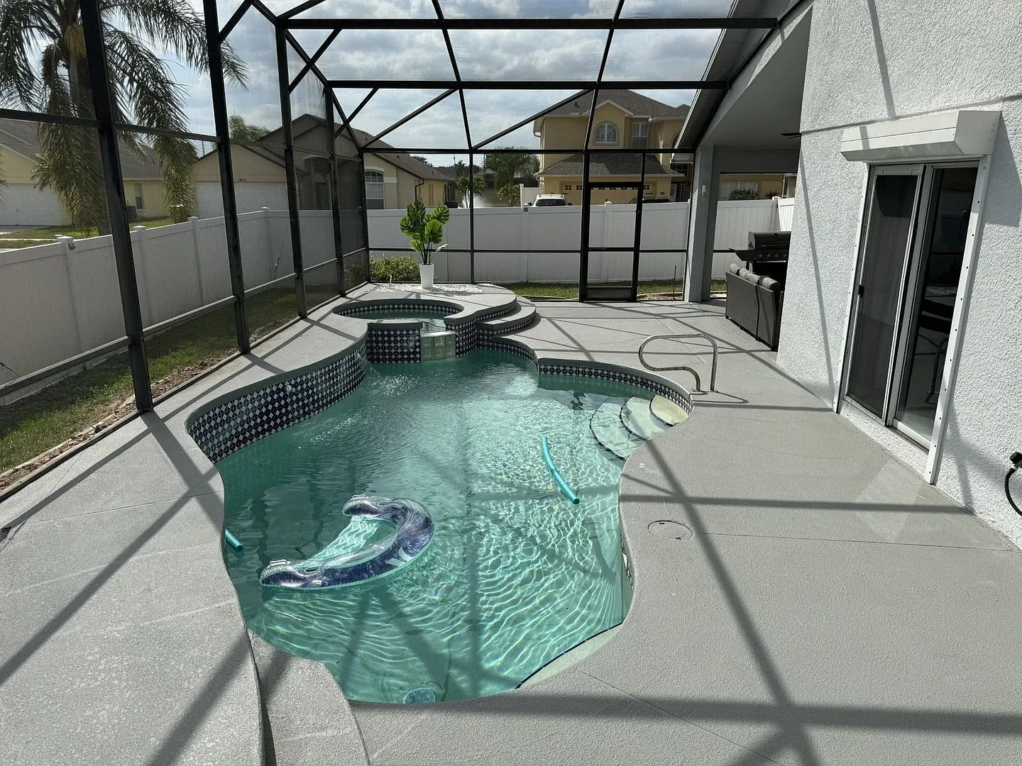 Charming 4BR House in Kissimmee — Photo 3